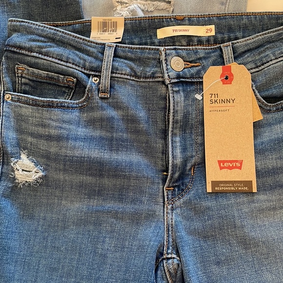 (2) Levi 711 Skinny Jeans 8 medium - Picture 4 of 4
